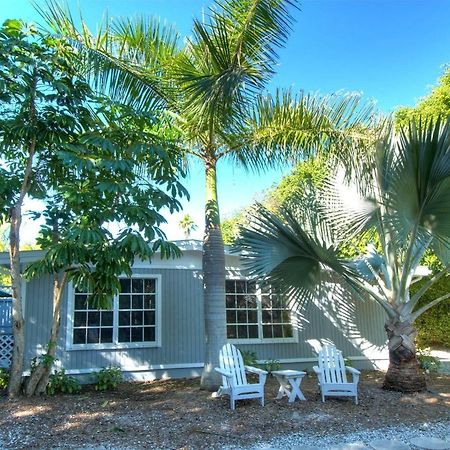 Seahorse Cottages - Adults Only Sanibel Exterior photo